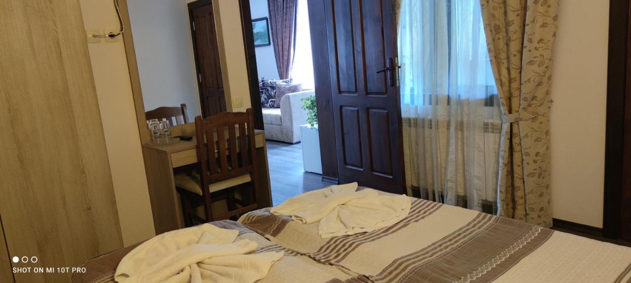 Стар Мерак Hotel Ribarica Kültér fotó
