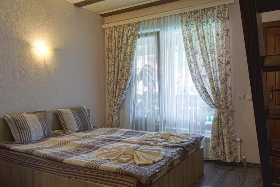 Стар Мерак Hotel Ribarica Kültér fotó