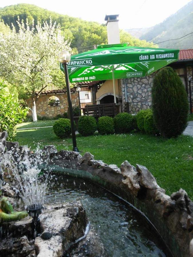 Стар Мерак Hotel Ribarica Kültér fotó